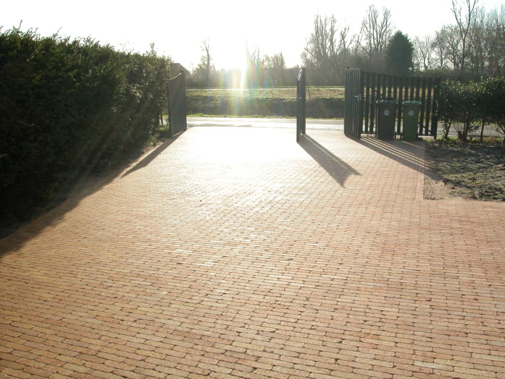 Prachtig aangelegde tuin door Quercus Garden in Bergen NH