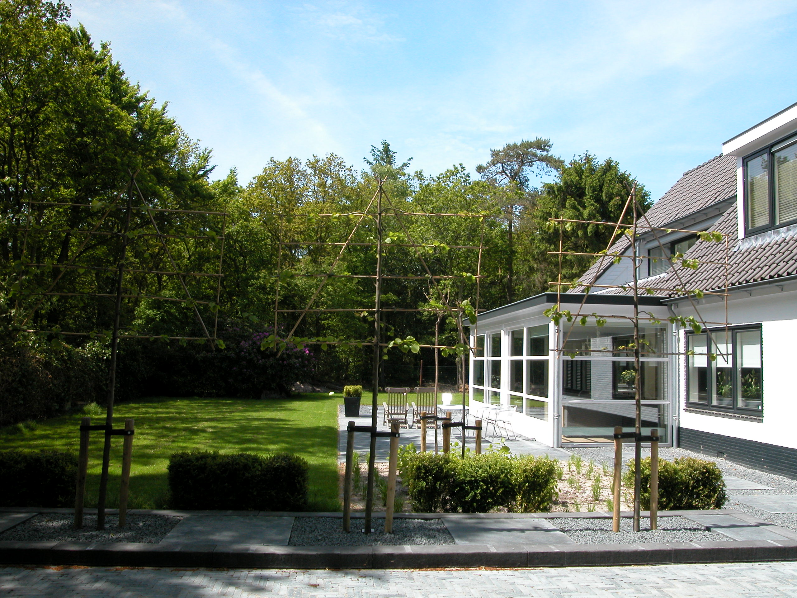 Tuinschutting met poort op maat